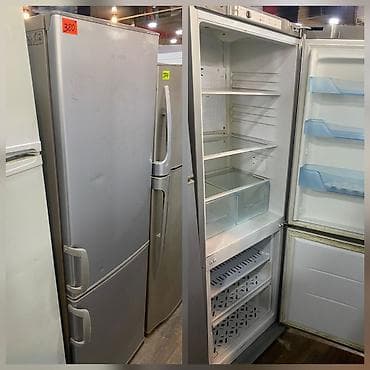 İki kameralı soyuducu, aşağıda dondurucu bölmə ilə. - Rəng: gümüşü