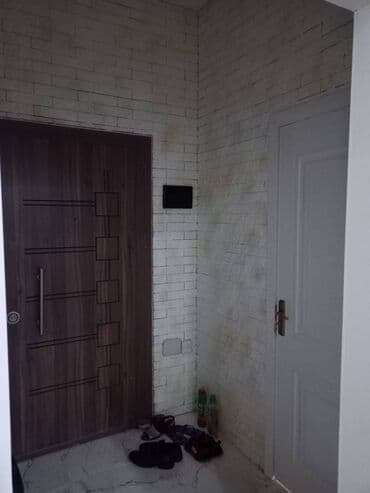 bayılda bina evləri: Sumqayıt Bağça şəhər kompleksində, 11 mərtəbəli binanın 4 cü — 6