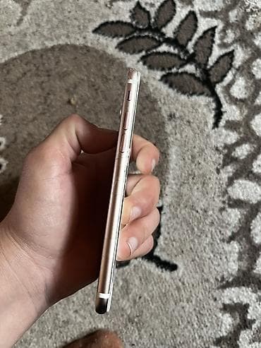 galaxy s10 e: IPhone 7, 256 GB, Qızılı, Barmaq izi, Simsiz şarj — 9