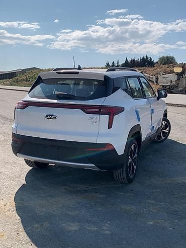 zapi maşin: JAC : 1.5 l | 2026 il Krossover — 3