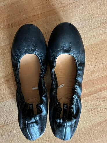 Basanoşka və səndəllər: Ölçü: 38, rəng - Qara, İşlənmiş — 1