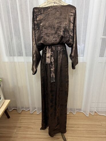 böyük bədən ziyafət geyimləri: Zərif ziyafət geyimləri dəsti - Model 1: Uzun, bənövşəyi-mavi — 9