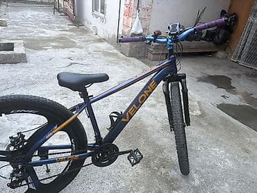 matorlu velosebet: Velone dağ velosipedi - Güclü alüminium tipli gövdə, ikirəng boyama — 4