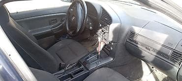 mersedes suretler qutusu: BMW 3 Series (E36) sedan - Kuzov: 4 qapılı sedan, tünd mavi rəng - — 4