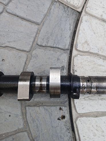 audi 100 2 at: Avtomobil üçün eksantrik valı (camshaft) Renault 1.5 dci matorun — 2