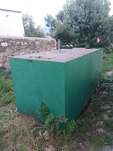 su nasosu satilir: Dəmir Su çənidir 2.5 ton su tutur — 1