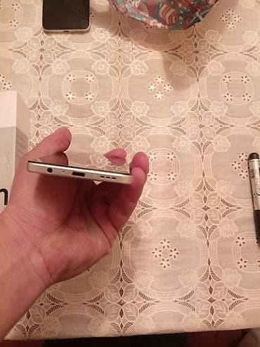 telefonlar mobil: Oppo 256 GB, rəng - Qızılı, Sənədlərlə — 7