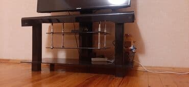 электрический кабель: Прямой ТВ стенд, С полками, Стеклянный — 2