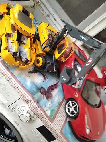 oyuncaq ekskavatorlar: Uşaqlar üçün böyük ölçülü oyuncaqlar dəsti - Qırmızı idman maşını – — 2