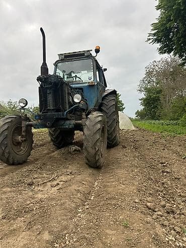 vaz 2107 2008: Mtz 80 il 1990 tam zavod traktordu heç bir prablemi yoxdur kapotuda — 2