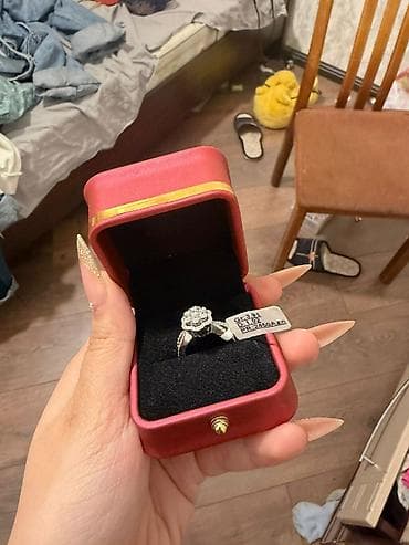 jacob co casino: Ağ qızıl üzük💍 (750 prob)( İtalya qızılı) Qaşı təmiz brilyant💎 Qram — 1