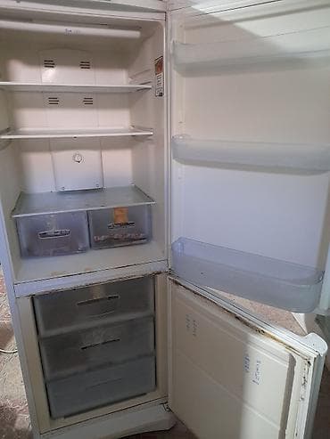 et ceken: İşlənmiş 2 qapılı Indesit Soyuducu Satılır, rəng - Ağ — 2