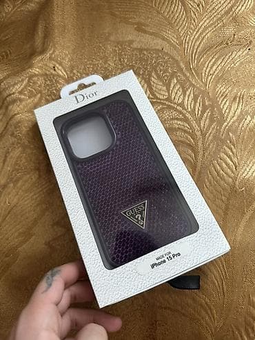 IPhone 14 15 Pro üçün Guess brendinin telefon qabı - Model uyğunluğu