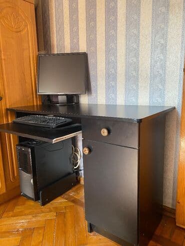 quba xalca yuma: Kompüter masası — 1