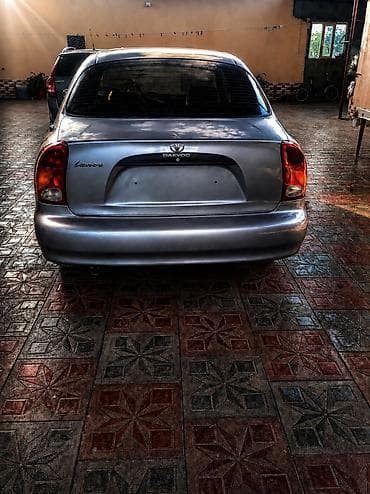 kia rio maqintafon: Daewoo Lanos: 1.5 l | 2010 il Sedan — 1