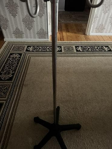 pol taxtasl: Metallik asqılıq (paltar asılqanı) – döşəmə tipli. - Material — 2