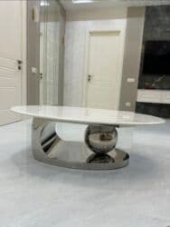 Ev üçün dekor: Jurnal masası, İşlənmiş, Oval masa — 1