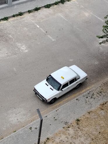 turbo az 06: VAZ 2106 sedan, ağ rəng. Klassik kuzov, 4 qapı, arxa ötürücülü. Ön və — 4