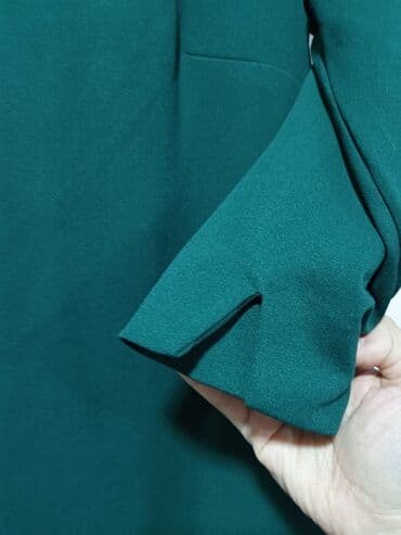 купальники в баку: Don yep yenidir 15 AZN 
 42,44 razmerdr
1,65 boyda dizdən qalir — 5