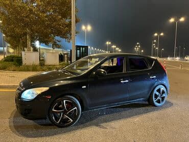 kia sou 2013: Hyundai i30: 1.4 l | Hetçbek — 8