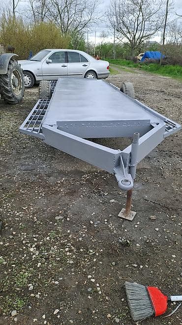 yanacaq ceni satilir: 16 liq sverlerden yiqilmaAğır yüklər üçün iki təkərli qoşqu (traktor — 4