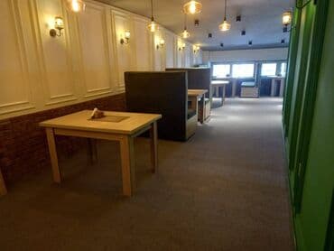 novxani restoranlar: 28 may metrosunun yaxınlığında,yerləşən,sahəsi 160 kv/m olan, obyekt — 3