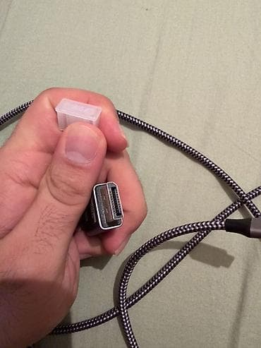 displayport dvi kabel: USB-C to DisplayPort kabeli – 8K 60Hz - Uclar: USB‑C (mənbə) → — 1