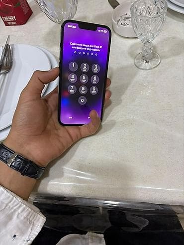 iphone 14 pro ekranı: IPhone 13, Qara — 6