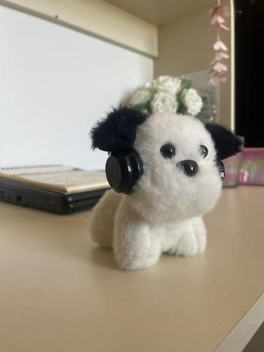 oyuncaq it: Yumşaq oyuncağ – qulaqlıqlı balaca it - Model: mini it fiquru — 1