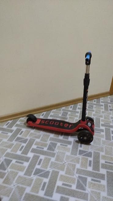 moped: Uşaq skuterləri – 2 ədəd - Rənglər: qırmızı-qara və mavi-yaşıl. - — 1
