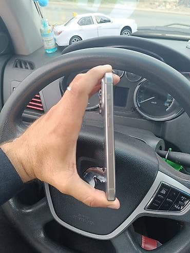 iphone e: Gümüşü, Face ID — 7