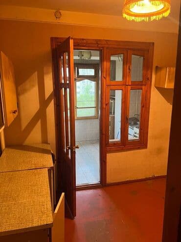 sumqayit 18 mikrorayon: Bakı, 2 otaqlı, Köhnə tikili, m. Həzi Aslanov, 60 kv. m — 4