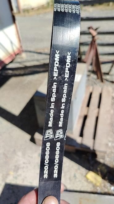 2106 mator: Məhsul: JCB orijinal ötürücü kəmərlər - Brend: JCB Service Genuine — 4
