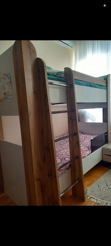 carpayıların qiyməti: Nigar💚 2 mərtəbə çarpayı yaxşı vəzyətdə matras var qiymət 200 man — 1