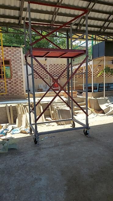 daimon home masa örtüsü: Metal mobil iskele (rolikli) – təmir-tikinti və hündürlükdə işlər — 1