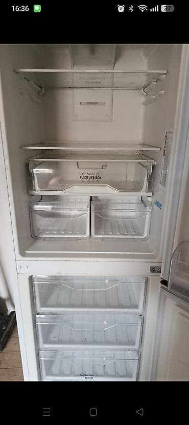 et soyducusu: Indesit iki qapılı soyuducu.400.az islenib - Rəng: ağ, minimalistik — 3