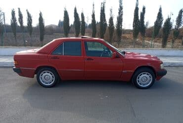 turbo az c class: Mercedes-Benz 190: 2 l | 1993 il Sedan — 5