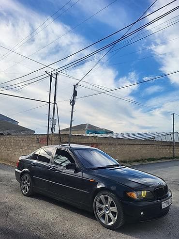 BMW 325: 2.5 l | 2002 il Sedan