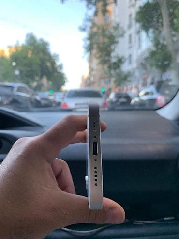 IPhone 16e, 128 ГБ, White Titanium — 3