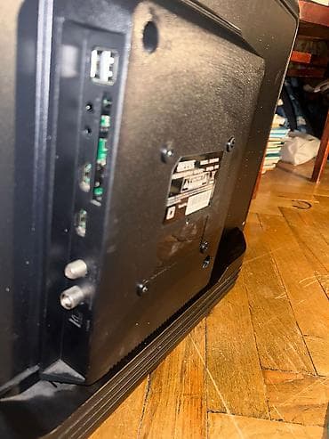 blu ray disk: Televizor Riffle LED ekran 32" HD (1366x768) — 4