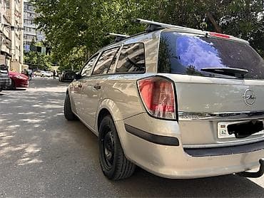 sprinter satisi: Opel Astra: 1.3 l | 2006 il 377900 km Universal — 3
