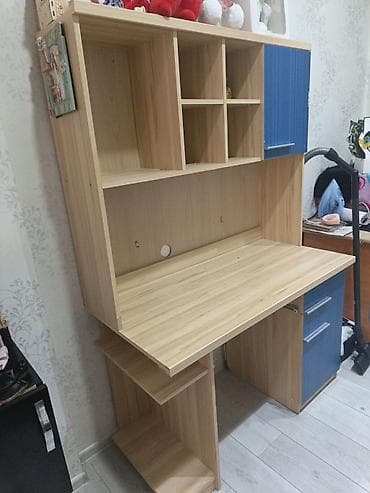 stol stul dəsdi: Düz masa, Polkalı, Siyirməli, Teksturalı laminat, Zəmanətsiz, Kredit yoxdur — 2