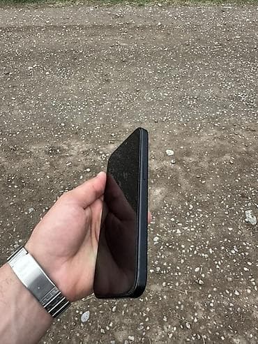 IPhone 15, 128 GB, Qara, Face ID — 3