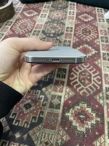 max 3: IPhone 16 Pro Max, 256 GB, Natural Titanium — 5