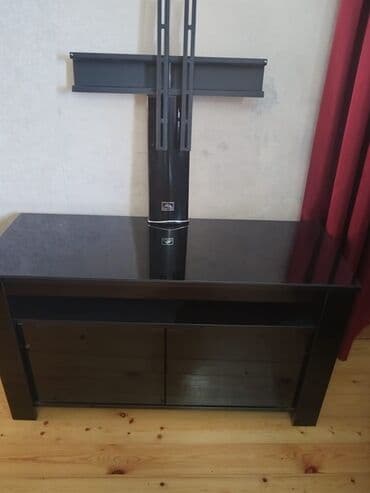 qara dikt: TV stend — 2