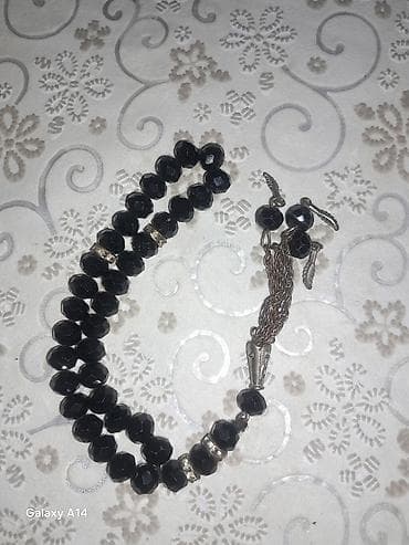 Qara daşlı təsbeh - Material: parlaq cilalı qara kəsimli şüşə/daşı — 1