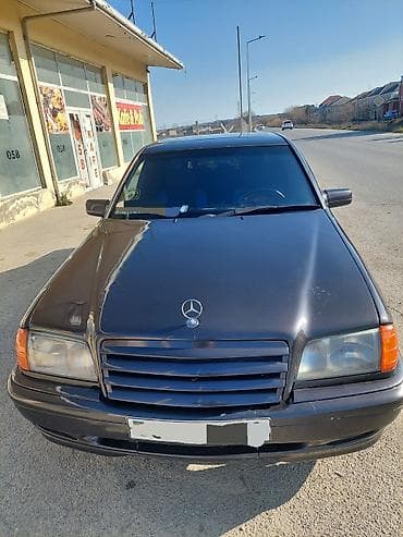 kia clarus 1997: Mercedes-Benz C-Class: 2.2 l | 1995 il Sedan — 6