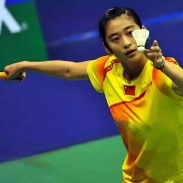 cristiano ronaldo forma: Badminton roketkasi "Kangwei"+3 ədəd valani. Metrolara və şəhərdaxili — 4