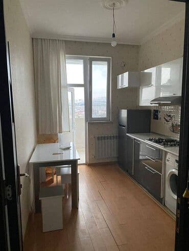 qara qarayev kiraye evler ucuz qiymete: Xirdalanda kristal 1de 18 mertebeli binanın 11-ci mərtəbəsində — 8