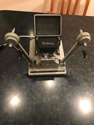 kino kamera: Sovet istehsalı portativ 8 mm film kamerası və tam aksesuar dəsti — 8